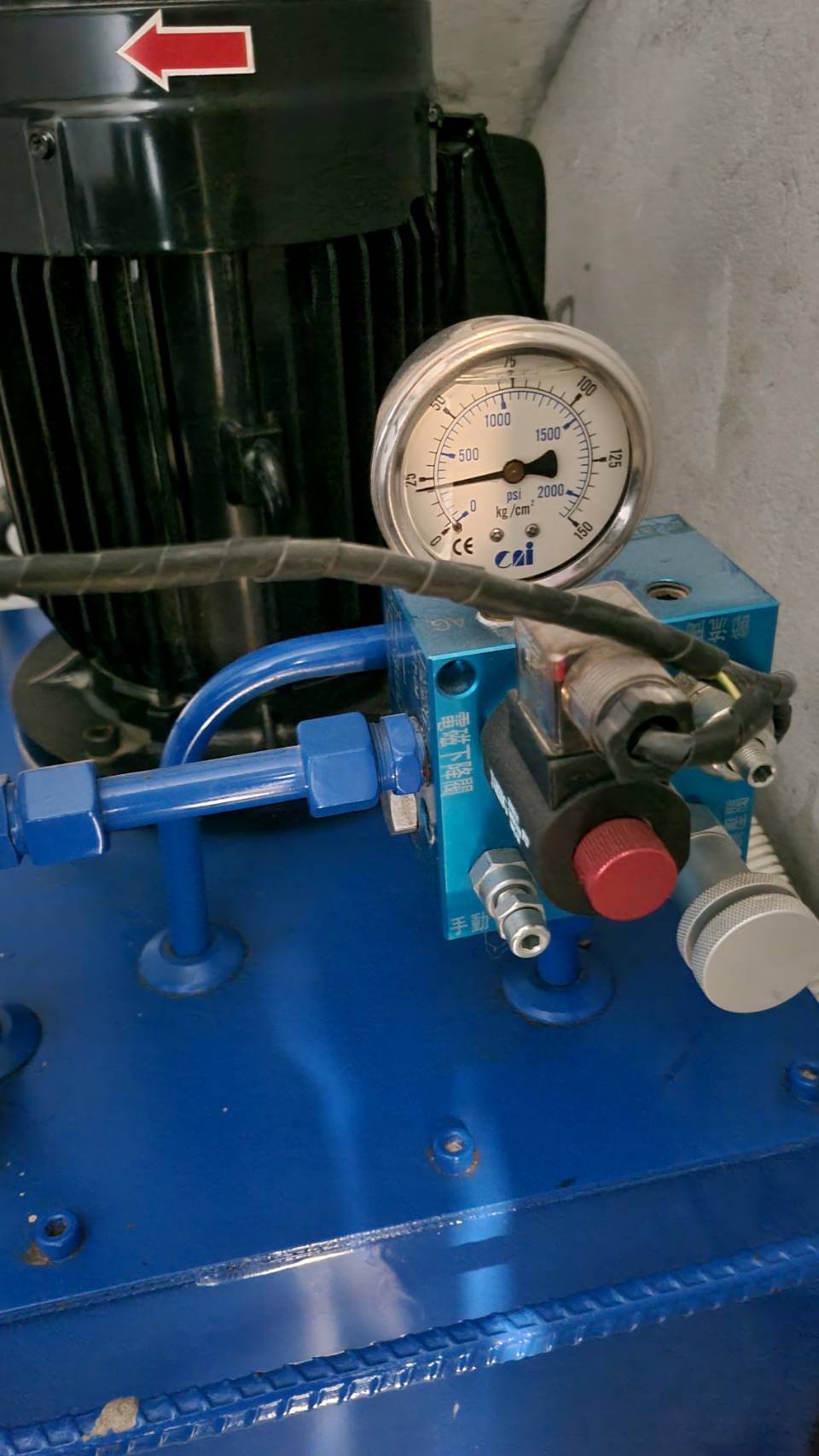 ELEVATOR SERVICE